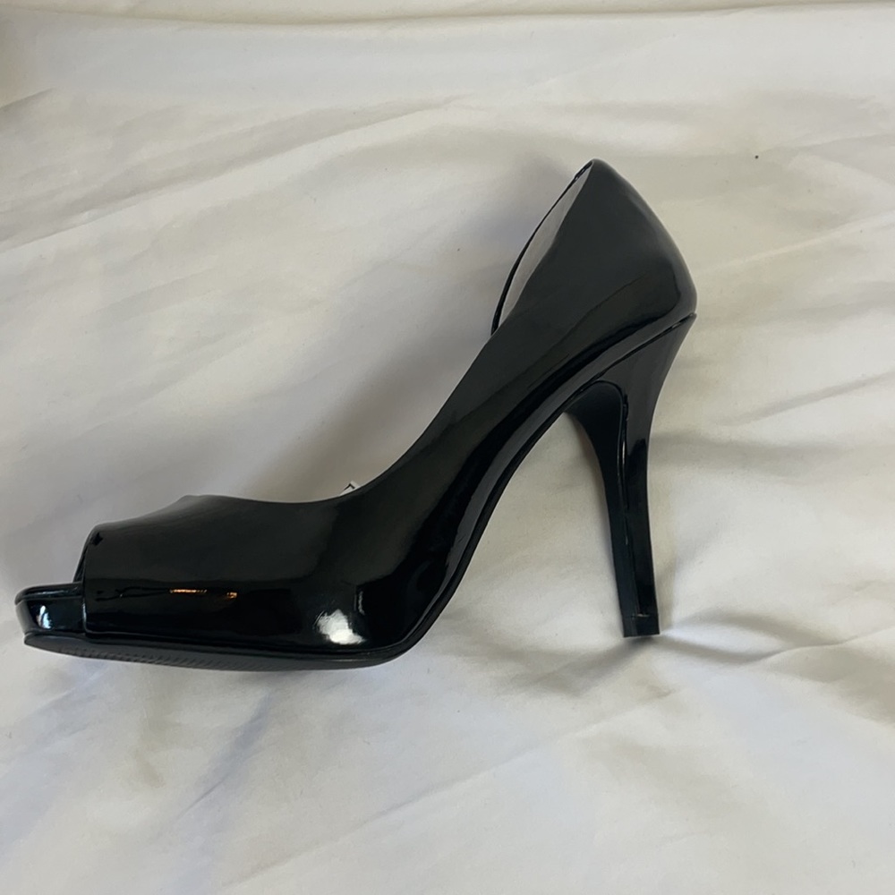 Mossimo Black Patten Leather Open Toe Heel - Picture 5 of 8